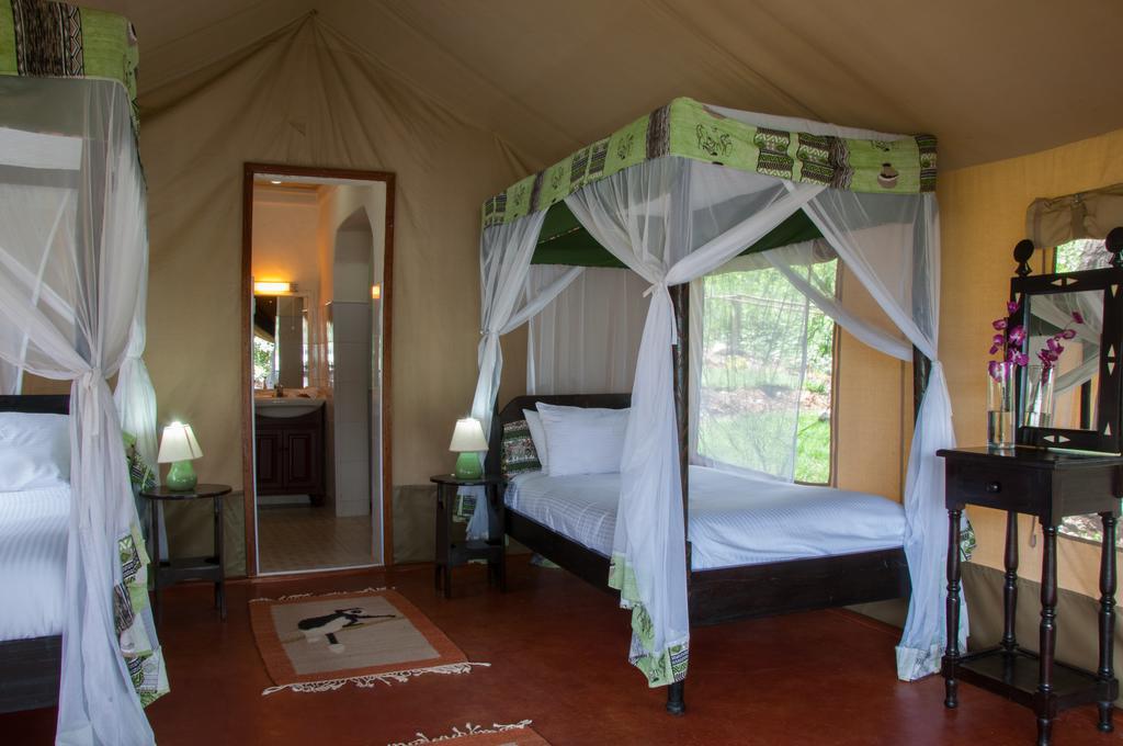 Crater Lake Tented Camp And Game Sanctuary Naivasha Exterior foto